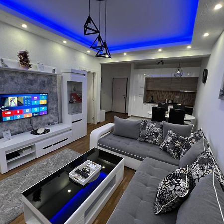 Appartement White Cloud By Rent A Car Mi à Podgorica Extérieur photo
